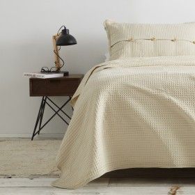 Colcha de algodón Banús crema escena de cama