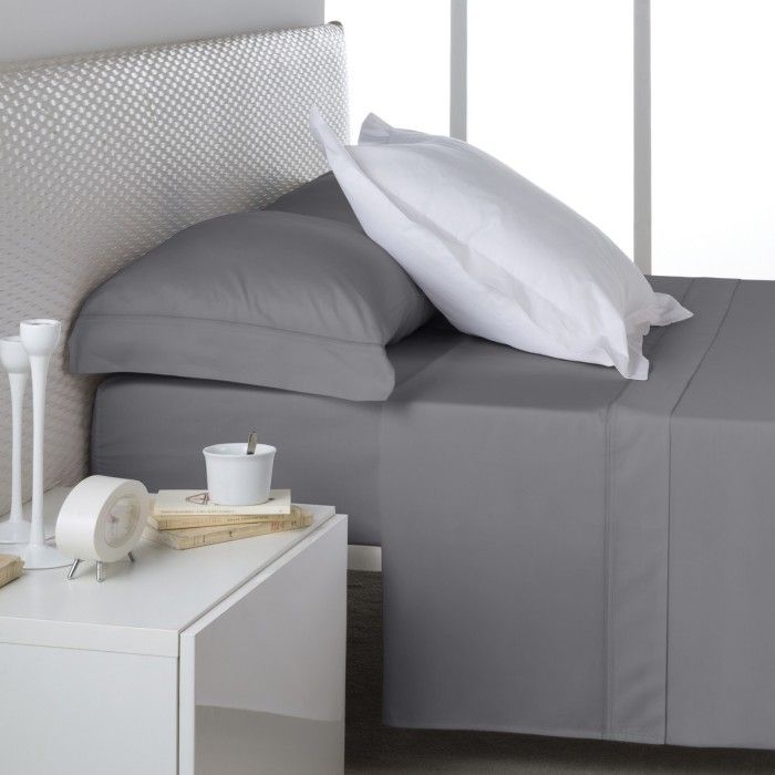 Satén 300 hilos titanio escena de cama