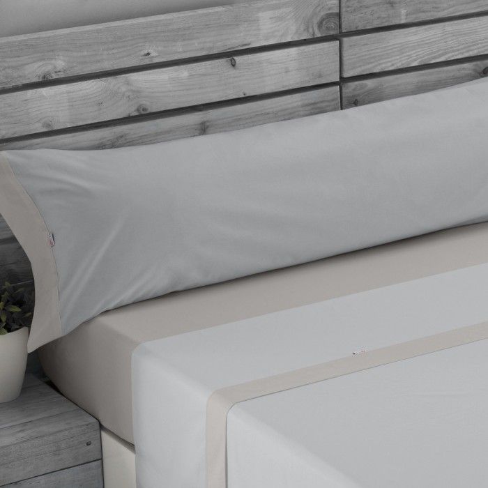 Juego de sábanas perla-plomo escena de cama