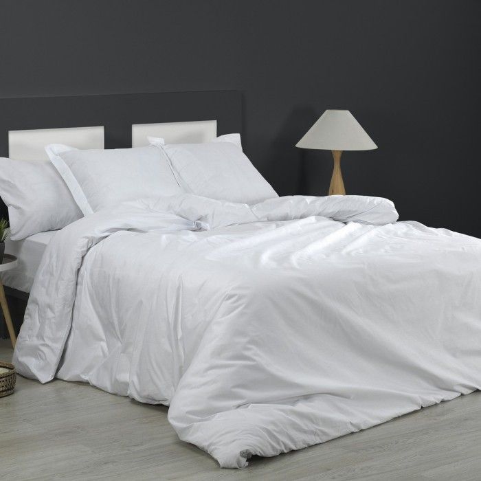 Juego de funda nórdica satén blanco escena de cama