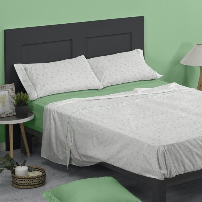 Juego de sábanas León verde escena de cama