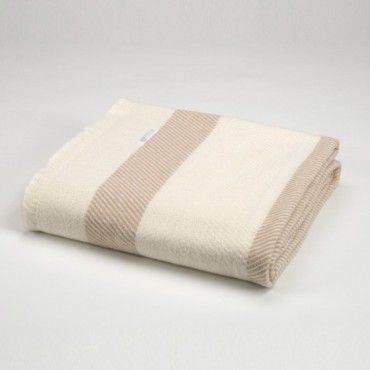 Mantita Aínsa piedra