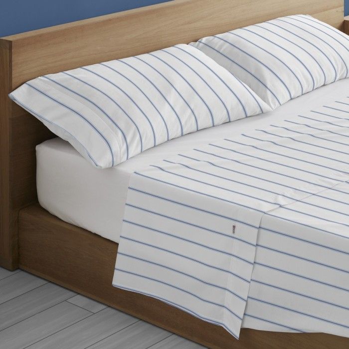 Juego sábanas Rita 200 hilos azul escena de cama