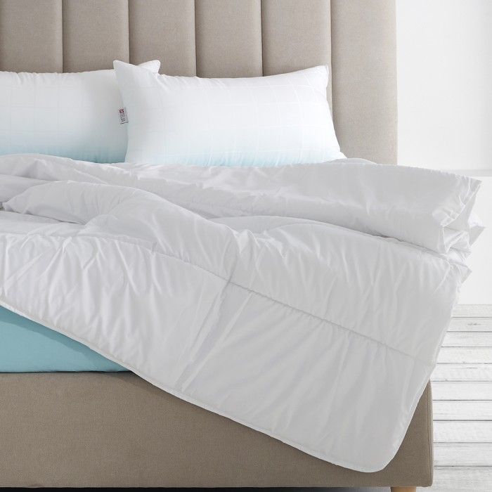 Relleno nórdico 4 estaciones 125+250 gr/m2  blanco escena de cama