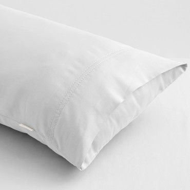 Funda almohada algodón orgánico con doble pespunte color blanco - Qutun - Detalle de doble pespunte