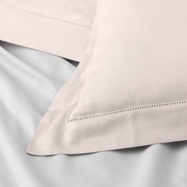 Funda de cojín algodón orgánico con vainica color rosa - Qutun - Detalle