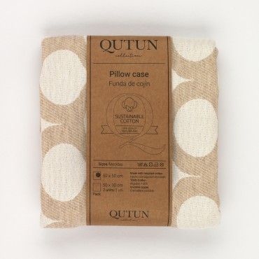 Funda cojín Astún color piedra - Qutun - Presentación