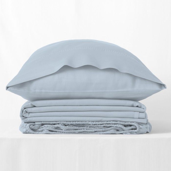 Juego de sábanas de algodón orgánico con doble pespunte color cielo - Qutun - Bodegón