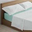 Lucy Aqua Escena Cama
