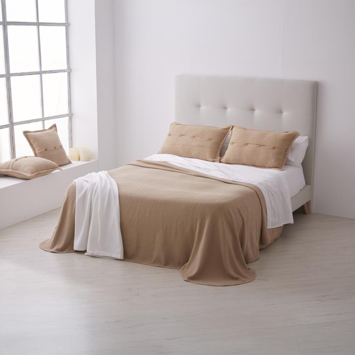 Colcha Tejida Adra [3 colores]