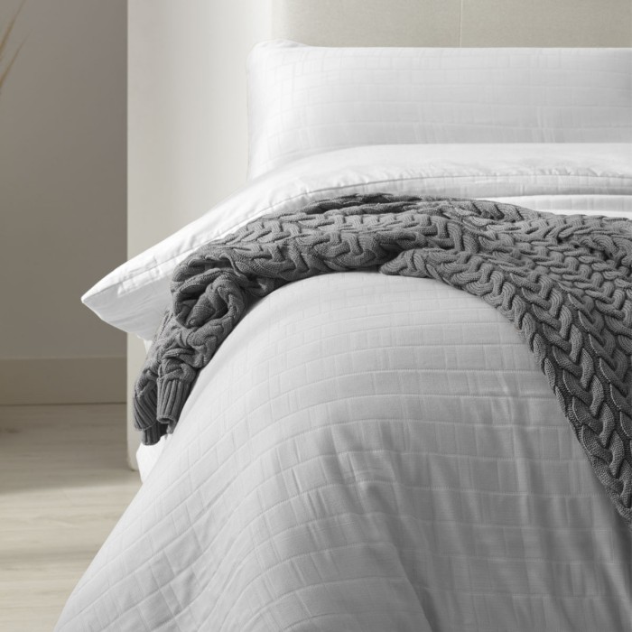 MARINA_BLANCO_BRAIDS_FRONTAL_DETALLE