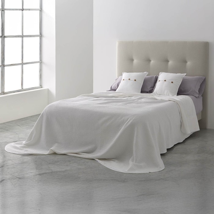 BANUS_COLCHA_BLANCO_AMBIENTE