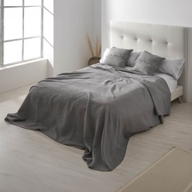 BANUS_COLCHA_TITANIO_AMBIENTE