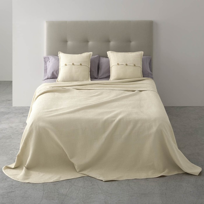 BANUS_COLCHA_CREMA_CENITAL