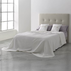 BANUS_COLCHA_BLANCO_AMBIENTE