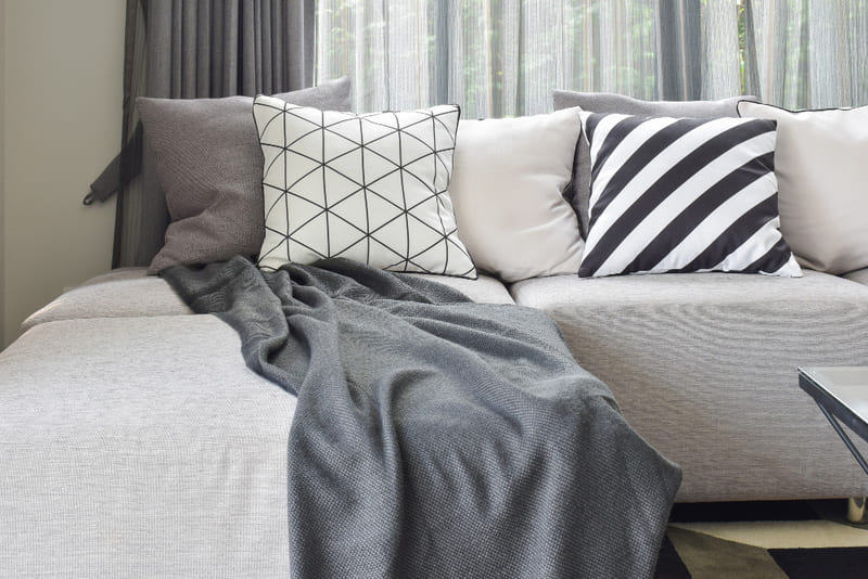 Invierte en básicos de hogar y consigue ropa para toda la vida