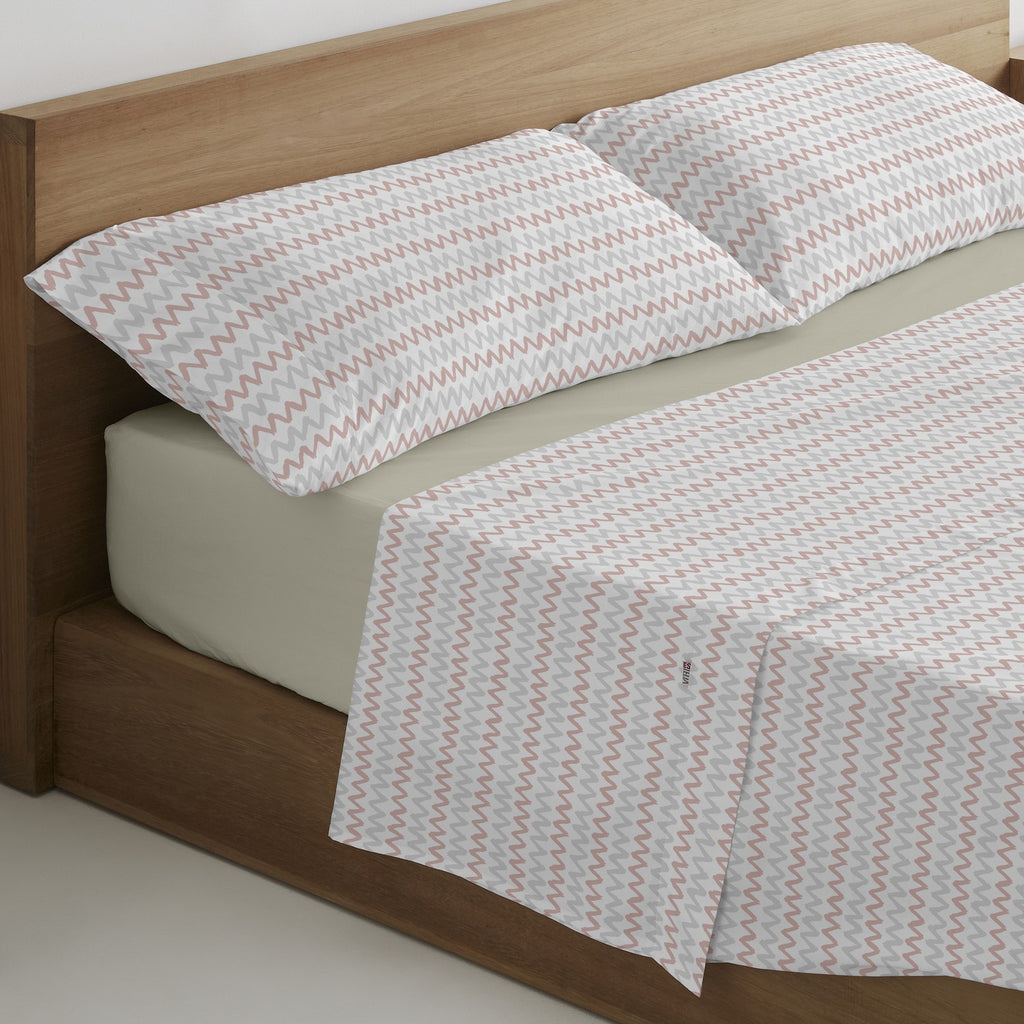 Juego de sábanas estampado Cloe rosa escena de cama