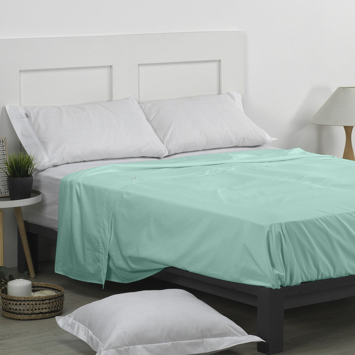 Sábana encimera 50/50 aqua escena de cama