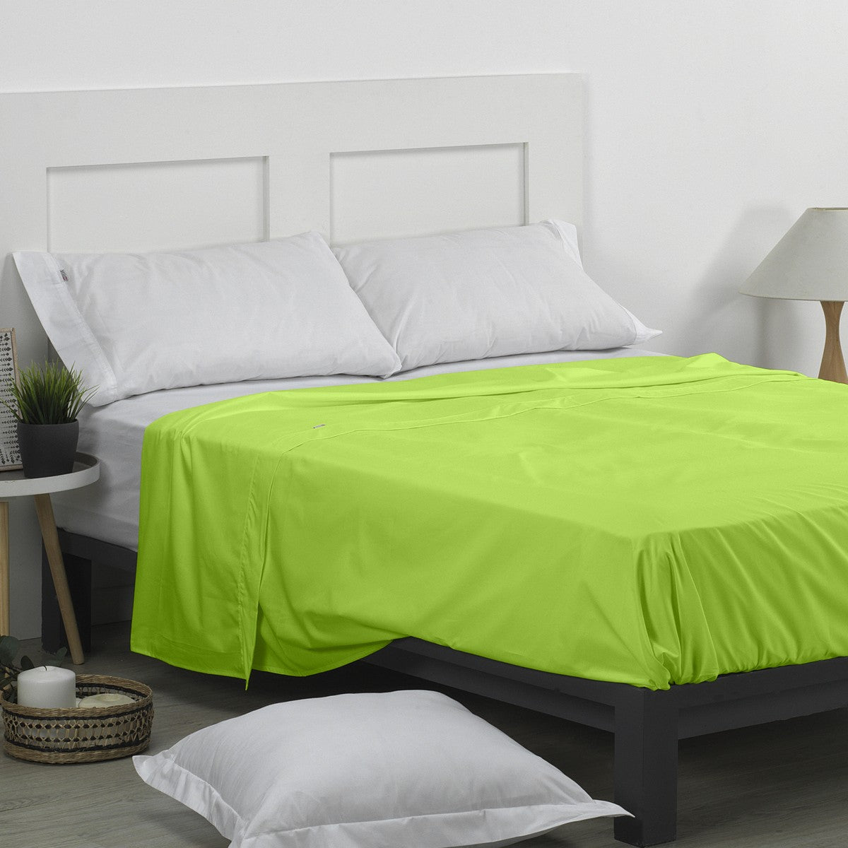 Sábana encimera 50/50 kiwi escena de cama