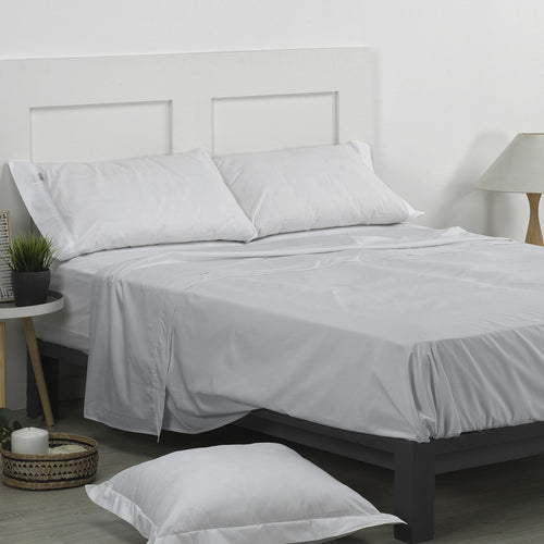 Sábana encimera 50/50 perla escena de cama