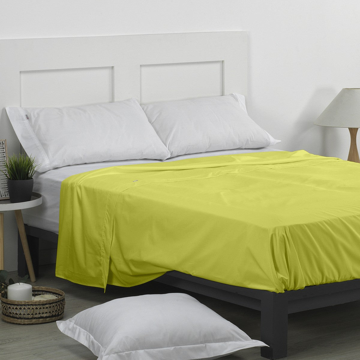 Sábana encimera 50/50 pistacho escena de cama