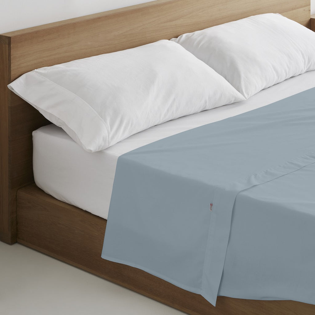 Sábana encimera algodón plata escena de cama