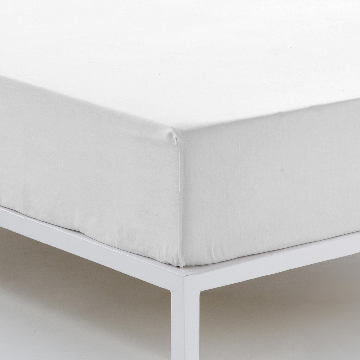 Bajera ajustable algodón blanco detalle de la esquina