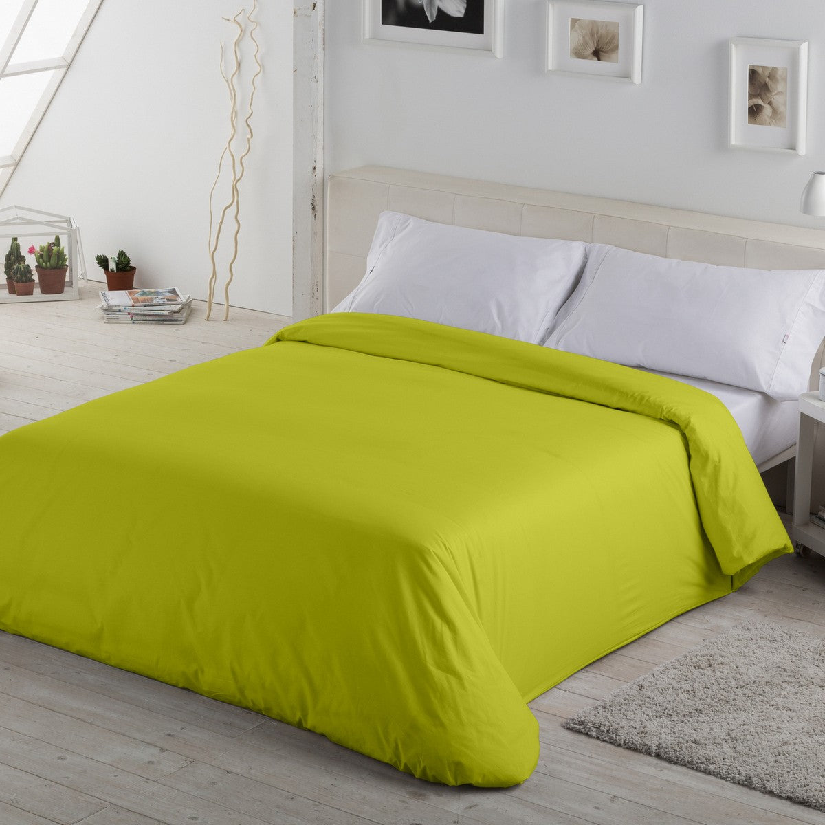 Funda nórdica lisa 50-50 pistacho escena de cama