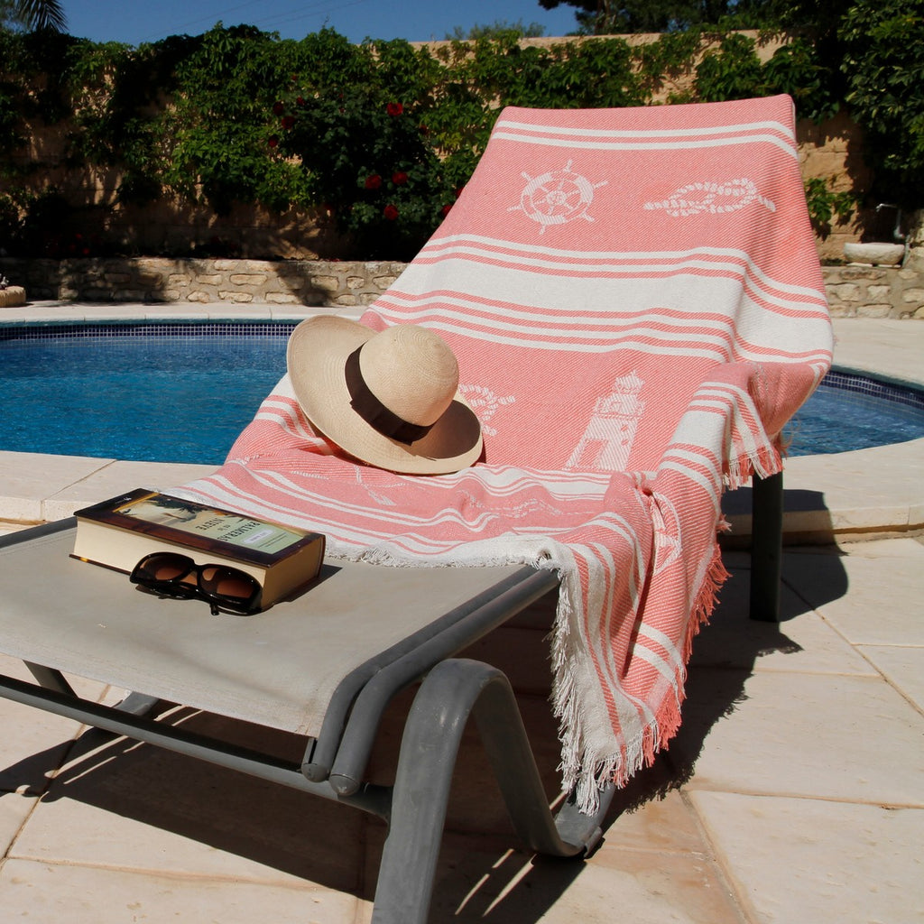 Fouta Maca coral escena
