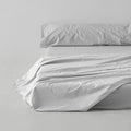 Sábana encimera algodón poliéster blanco escena de cama