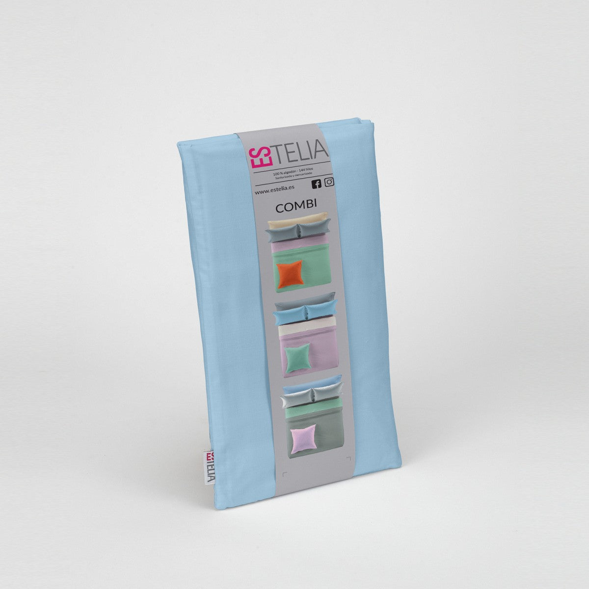 Funda de cojín algodón azul celeste presentación en bolsa de tela