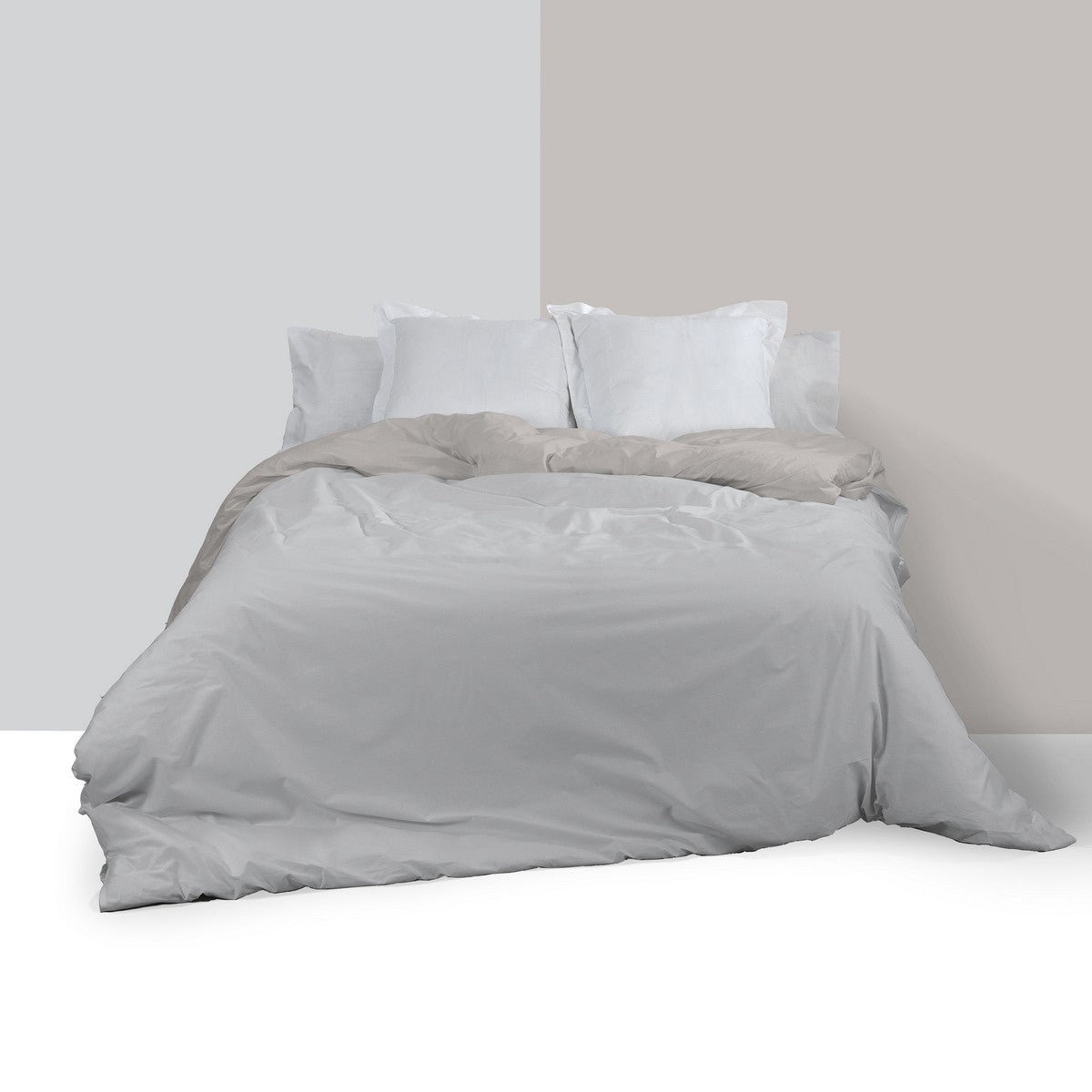 Funda nórdica reversible perla-plomo escena de cama anverso