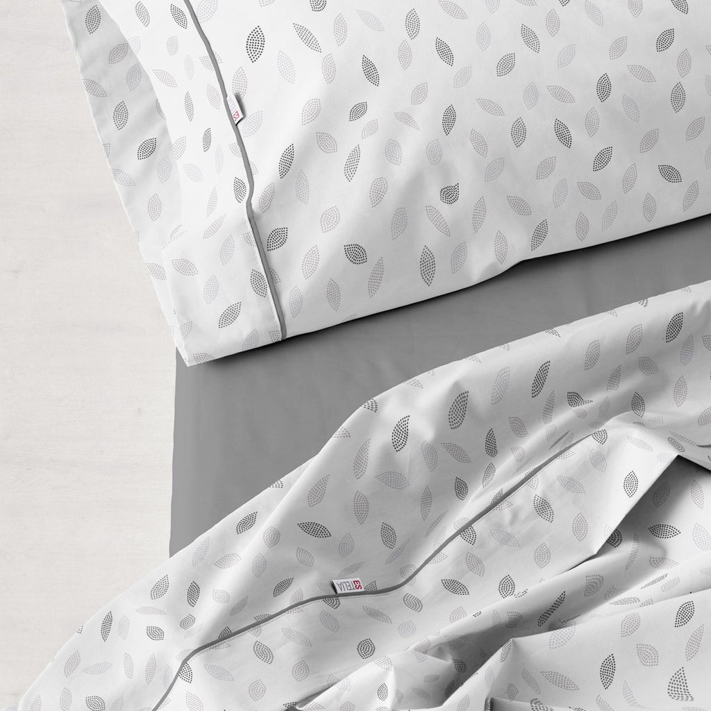 Lucy Gris Detalle