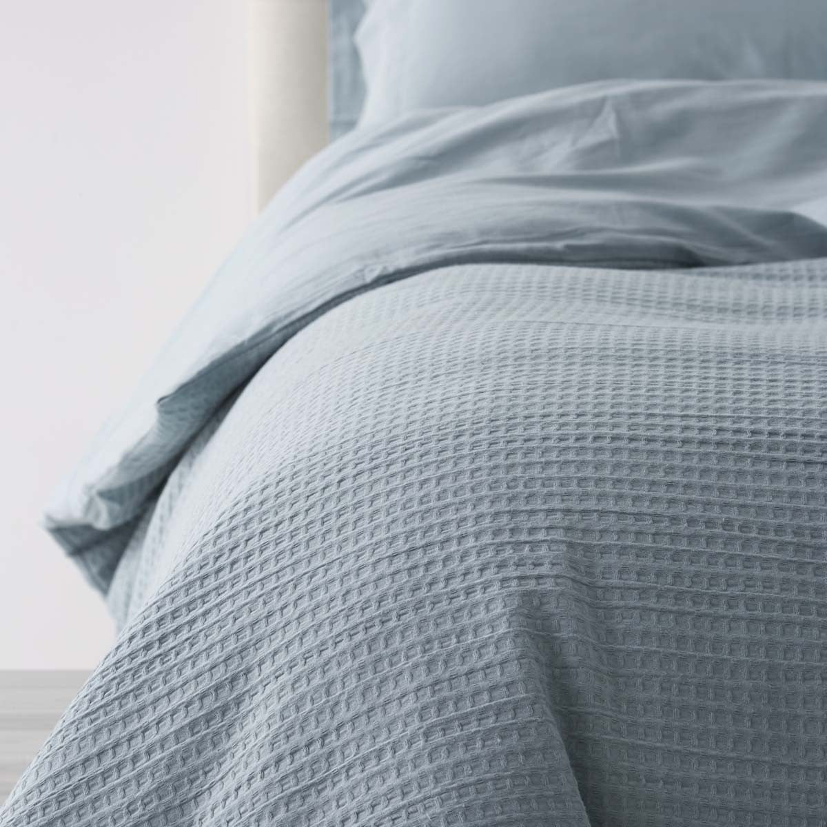 BANUS_DUO_AZUL_FRONTAL_DETALLE