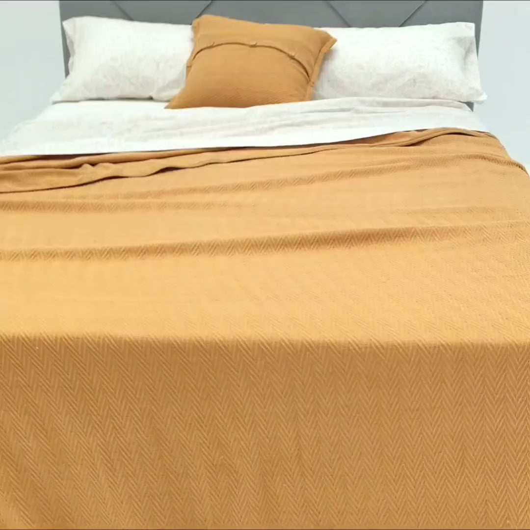 Colcha Tejida Adra Mostaza